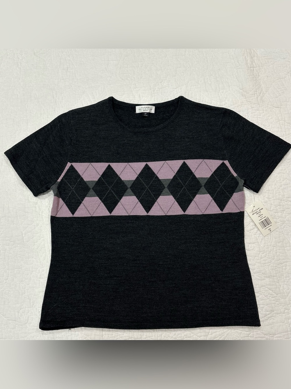Tahari Women’s Knit Top Size 8P Dark Charcoal Argyle Diamond Crew Neck Preppy